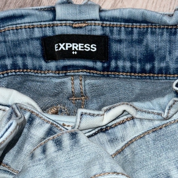 Express Shorts Paperbag High Waist Light Wash Denim Shorts Size 2 - Picture 4 of 6